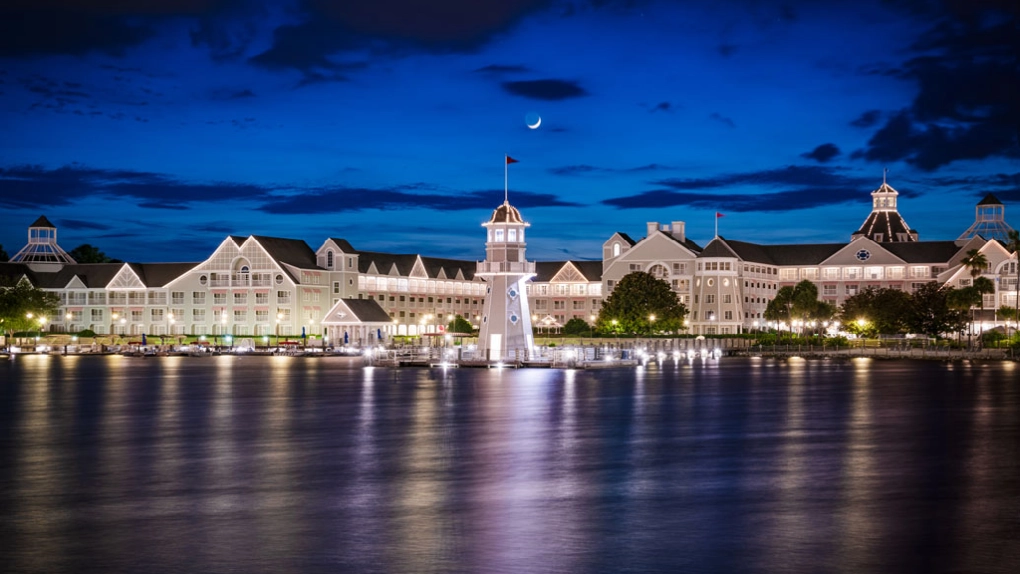 Private shuttle to Disney’s Yacht Club Resort from Orlando Airport