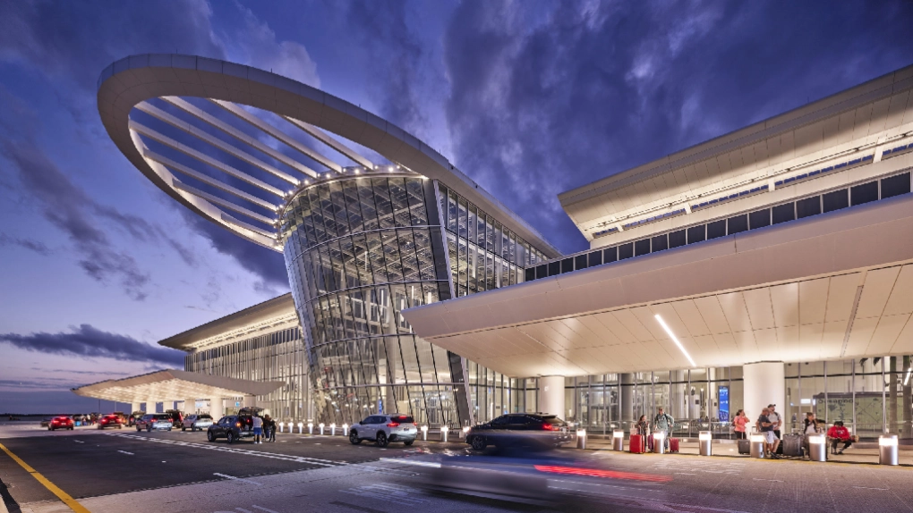 Private MCO airport shuttle from Orlando to hotel or cruise