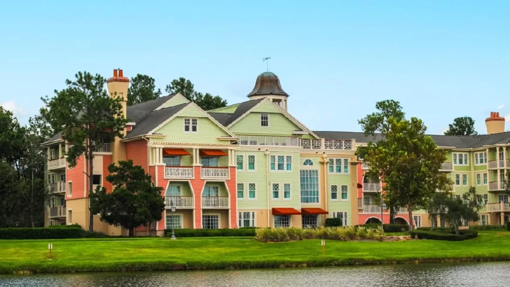 Private shuttle to Disney's Saratoga Springs Resort from Orlando Airport