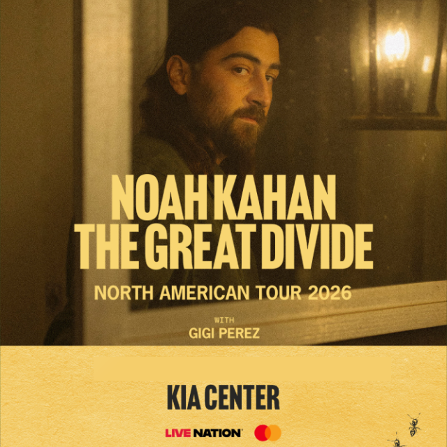 Noah Kahan performing live on The Great Divide Tour at Kia Center