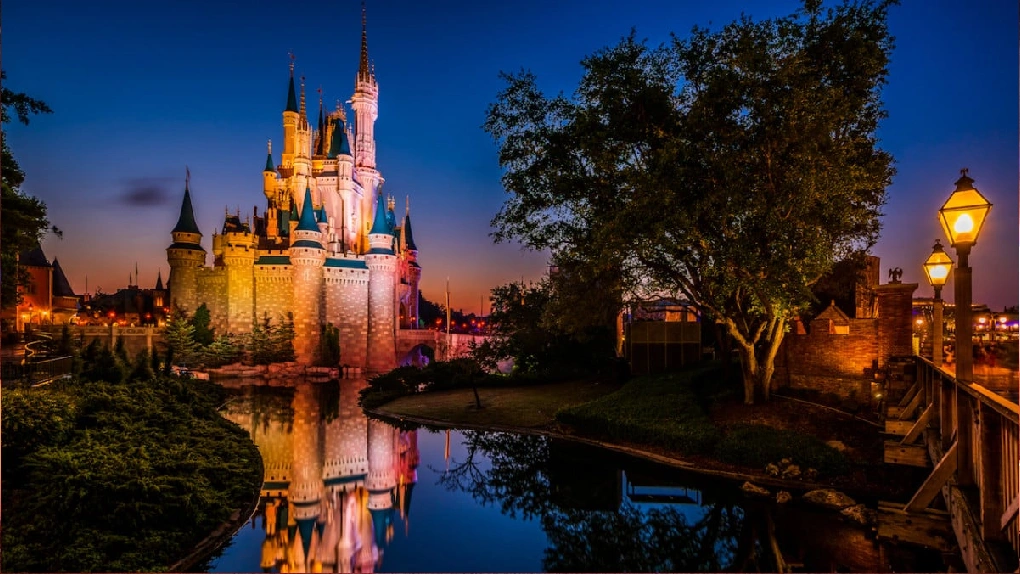 Luxury limousine transporting passengers from Orlando International Airport to Walt Disney World resort