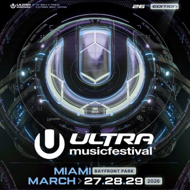 Ultra Music Festival Miami crowd and main stage lights at Bayfront Park